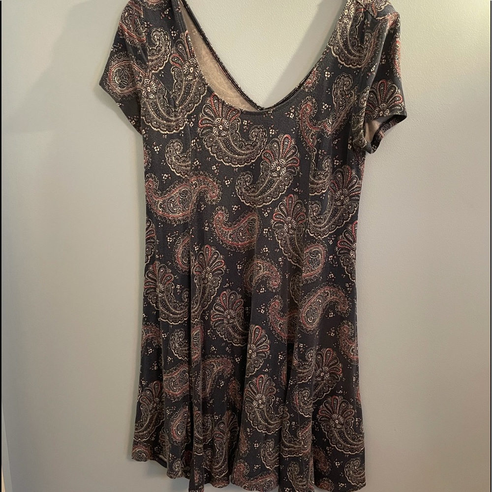 Paisley print scoop neck shift dress